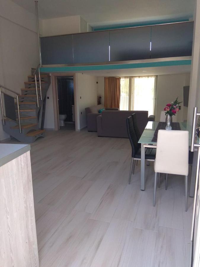 Malamatenia 'S Maisonette Mokhos Luaran gambar